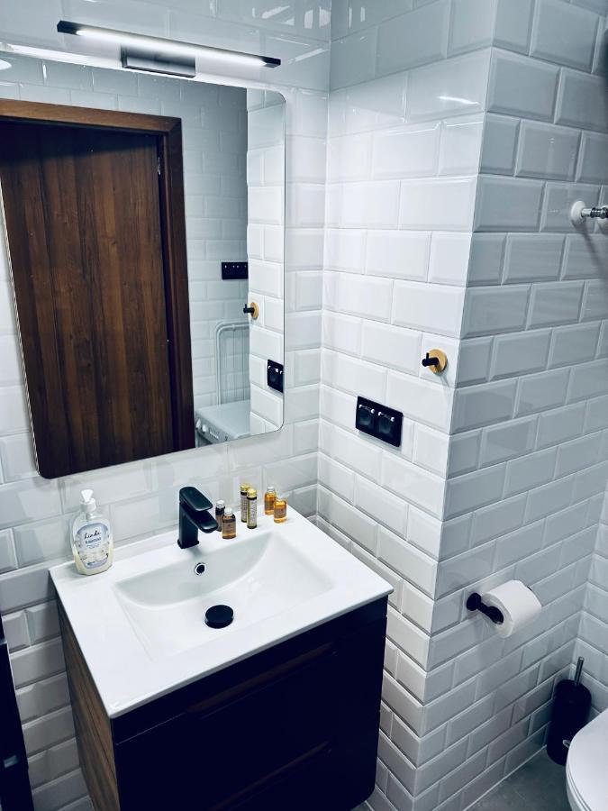 Al-Dom Apartamenty Apartament 103 โควอบเซก ภายนอก รูปภาพ